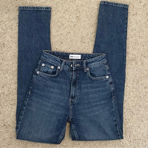 NWOT Zara Medium-Wash Jeans - Picture 3 of 6